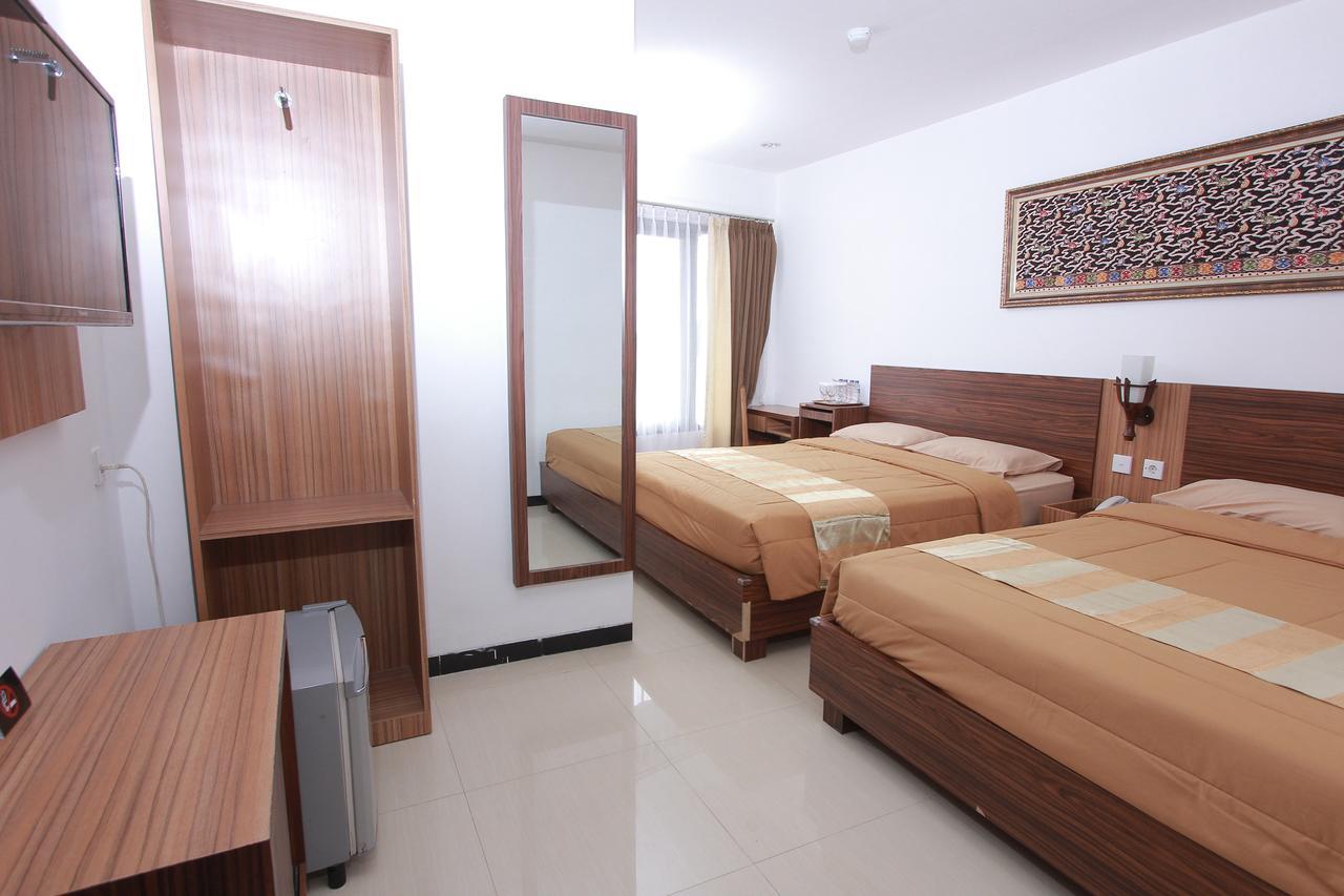 Hotel Kristina Malioboro Yogyakarta Exterior foto